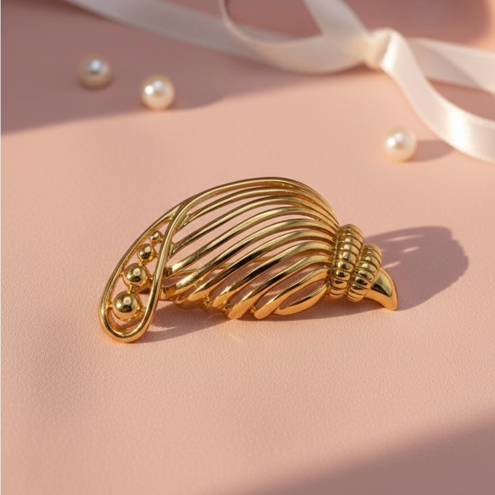 Gold Tone Nautical Conch Shell Brooch